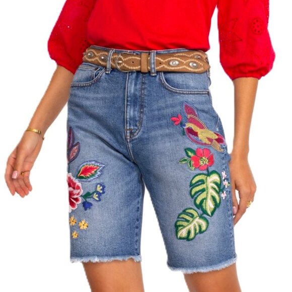 Johnny Was Jeanette Bermuda Short - JWD1123 (Medium Worn Wash)